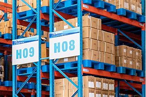 What Factors Should Be Considered When Choosing a Third-Party Logistics Supplier?